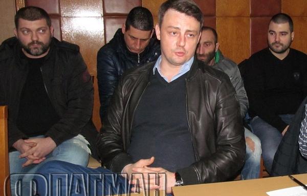 Синът на екзекутиран бизнесмен въртял криптофермата?
